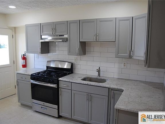 4th image of 57 Avenel St APT 2