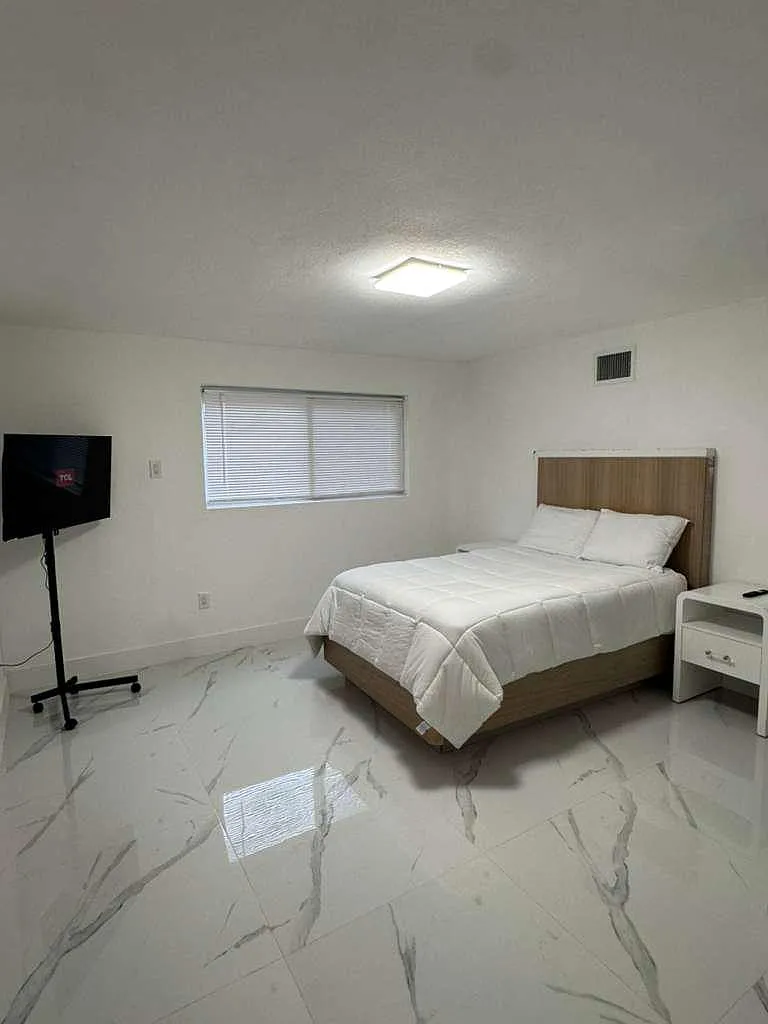 1 bed, 512 sqft, $1,500 — Photo 3