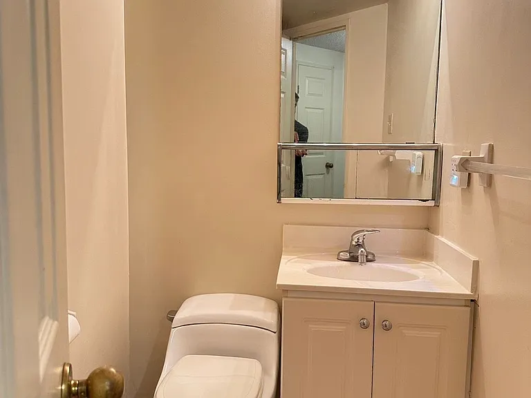 55 Centre Ave #1806 — Photo 12