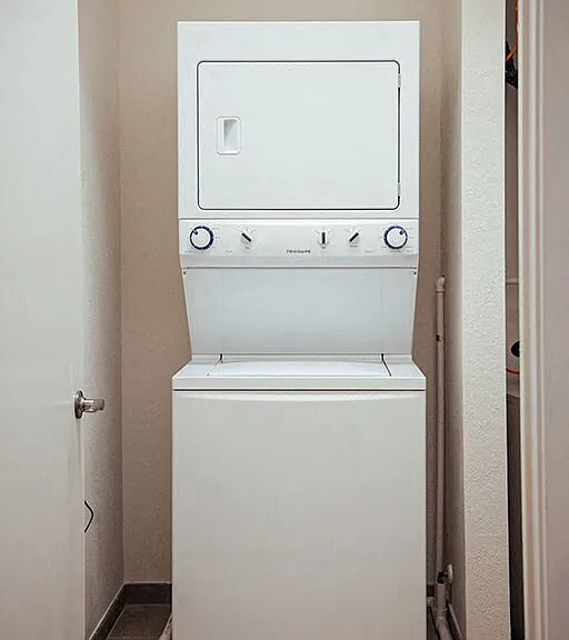 Reserve on 3rd — Photo 11