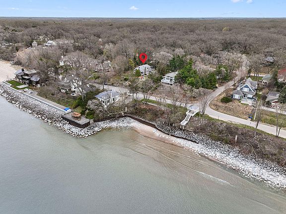 4th image of 4117 Lake Shore Dr