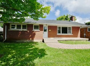 32 Shannon St #LL, Barrie, ON L4M2K8