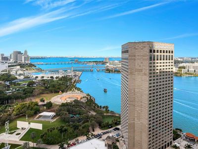 325 Biscayne Blvd #3514, Miami, FL, 33131