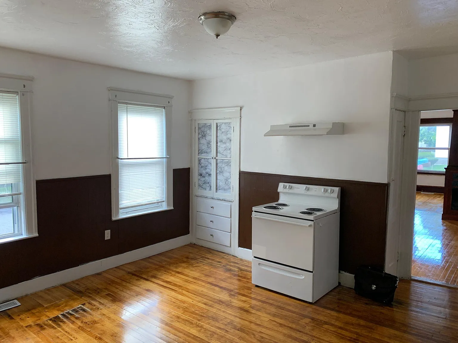 39 Arthur St — Photo 3