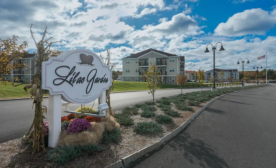 311 Lilac Ln #311