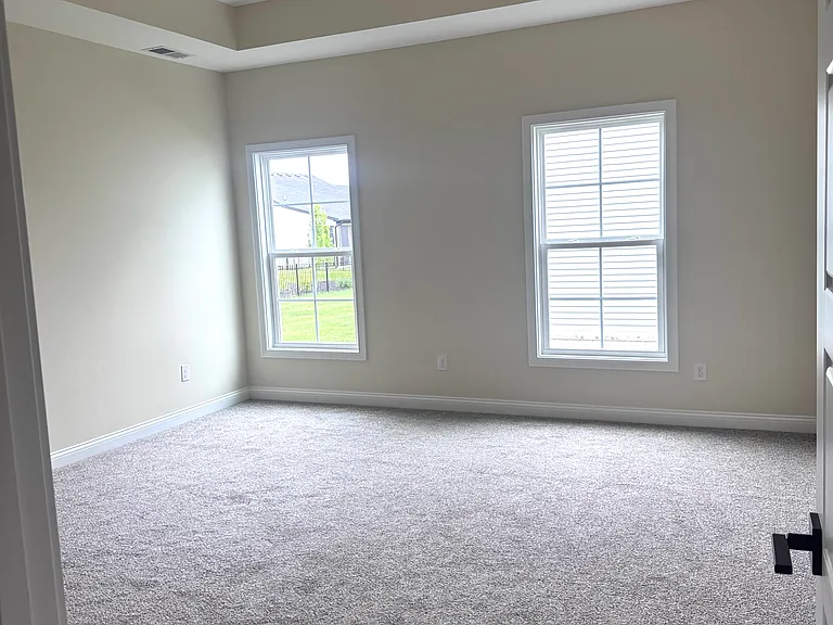 112 Patchen Dr — Photo 7