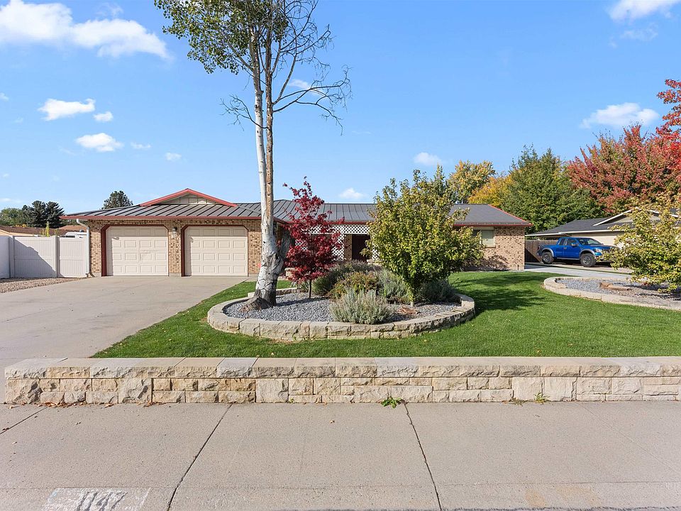2nd image of 1147 S Blanca Ave