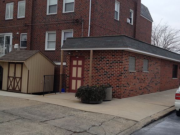 Exterior Corner