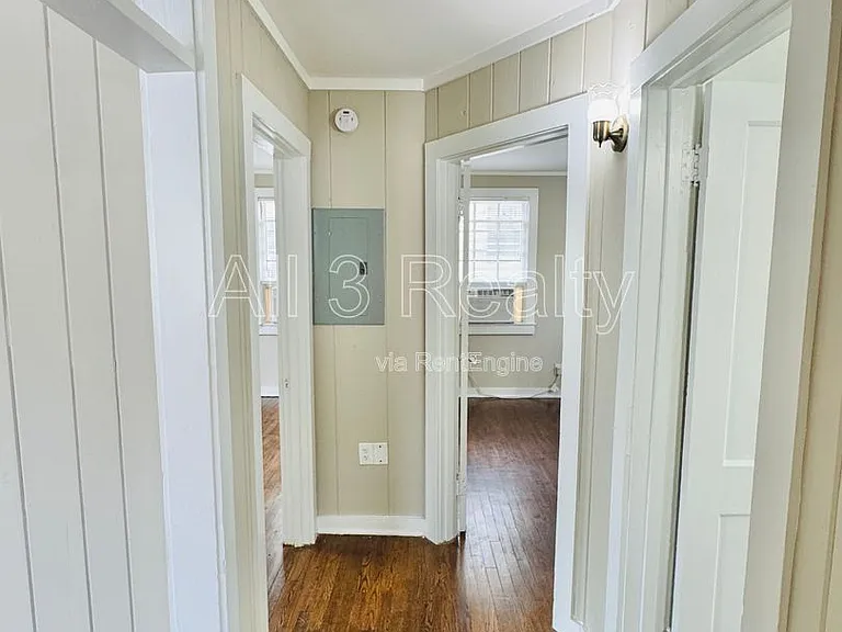 2023 Windsor Ave — Photo 8