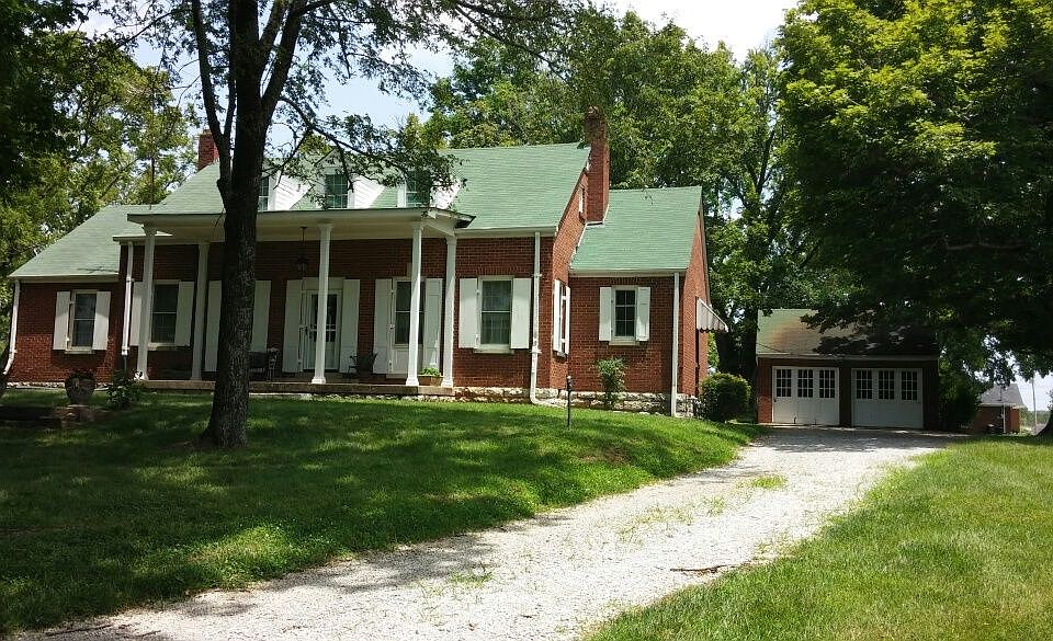 1938 Home w Carriage House Garage