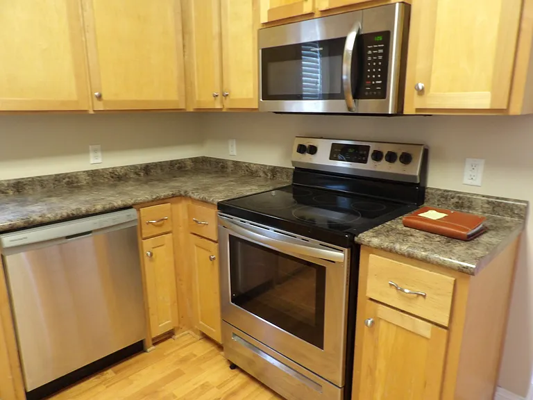 836 E Anderson St #A — Photo 16