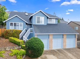 15926 SW Hampshire Ter, Portland, OR 97224