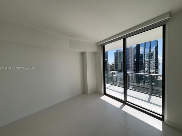 480 NE 31st St UNIT 3202