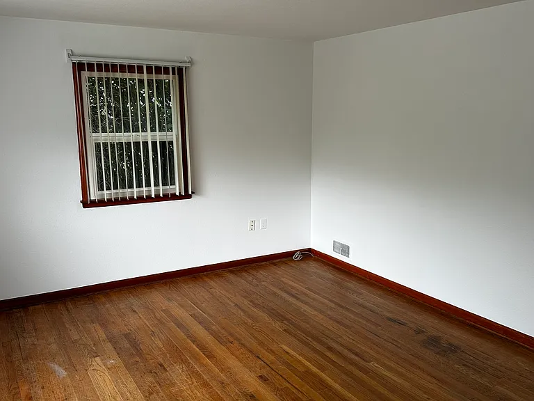 406 E James St #2 — Photo 6