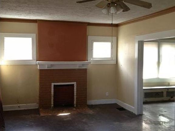 2nd image of 606 N Denny St