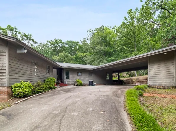 159 Edwards Rd, Marietta, SC 29661