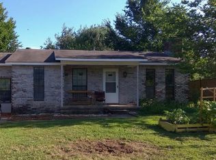 1685 E Fairlane St, Fayetteville, AR 72701