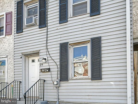 2nd image of 24 W Front St