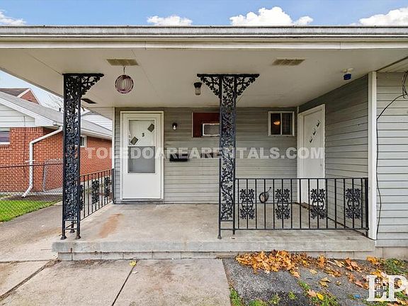 2nd image of 648 Eleanor Ave #3