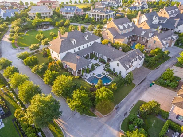 19 Cape Harbour Pl, Spring, TX 77380