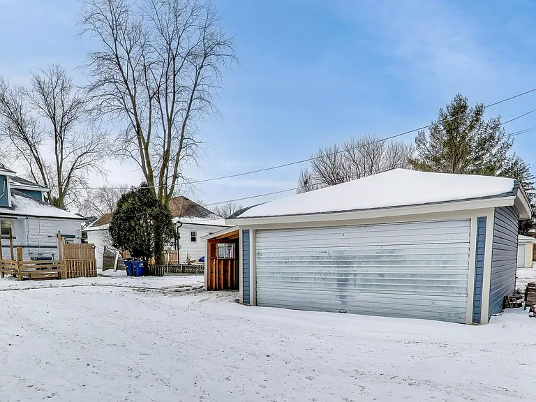 1638 Oakwood Ave — Photo 31