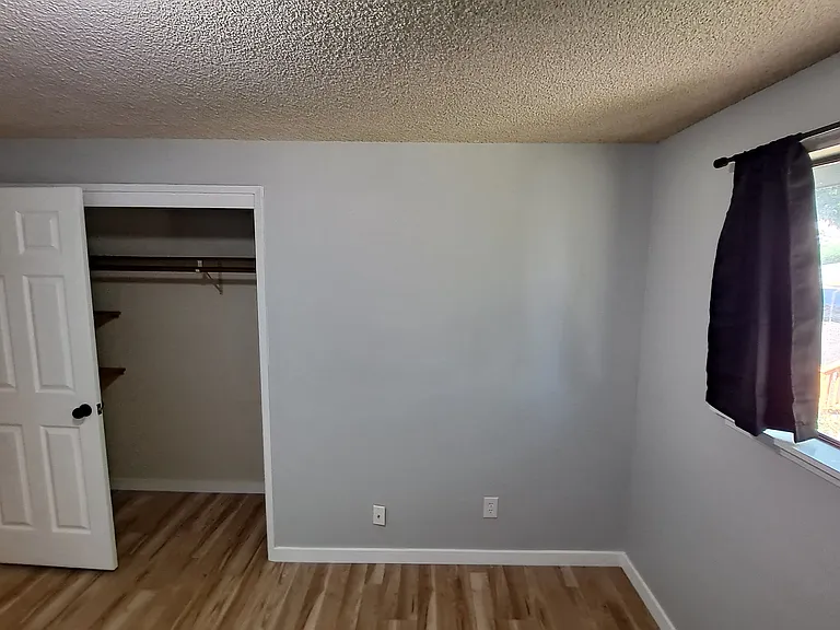 1316 S Woodlawn St — Photo 33