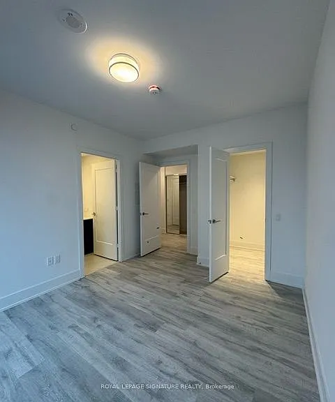 10 Inn On The Park Dr #1404 — Photo 18