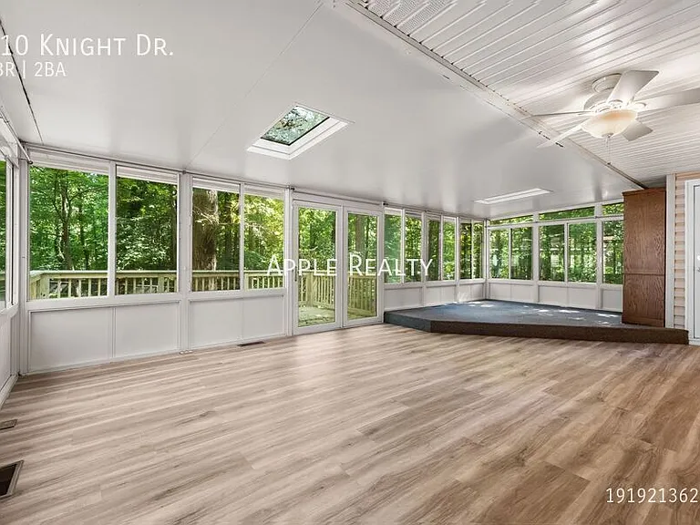 810 Knight Dr — Photo 18