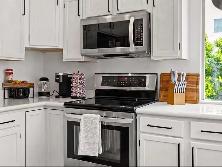 Scottsdale, AZ Rental Kitchen