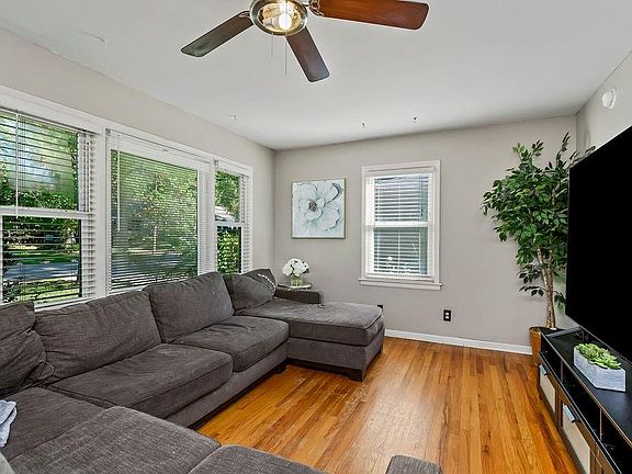 4th image of 8100 Madison Ave