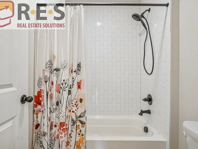 7319 S Yantley Way — Photo 12