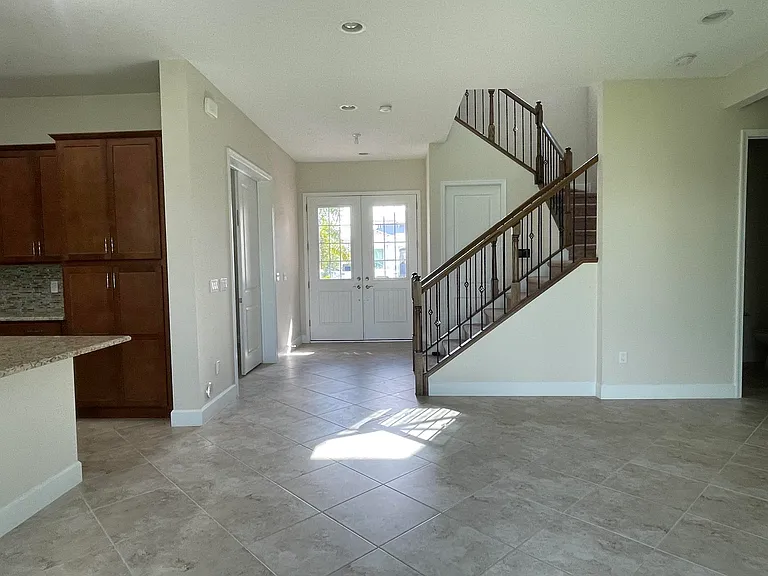 5573 Zestar Ln — Photo 9