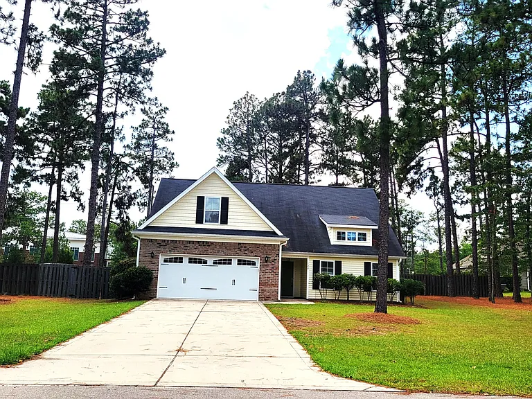 140 Wheeling Dr — Photo 3