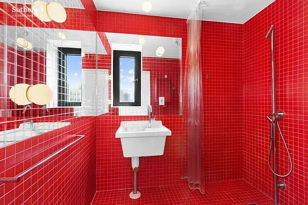 Sold by Sotheby's International Realty | media 11