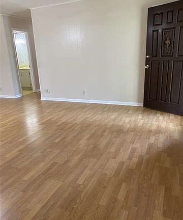 3rd image of 316 Smith St