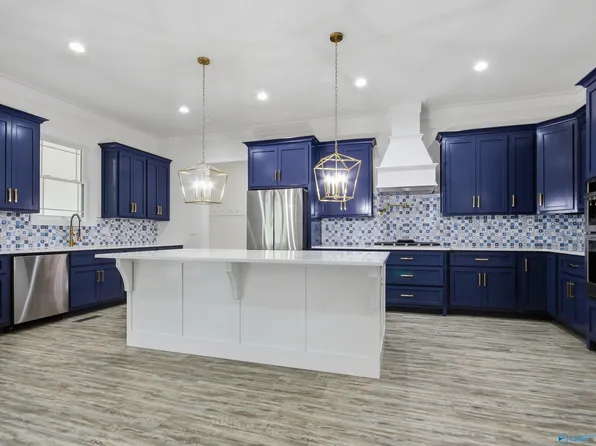 3811 S Chapel Hill Rd SW, Decatur, AL 35603