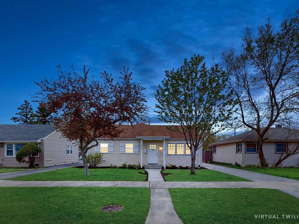 1st image of 5319 W 90th St