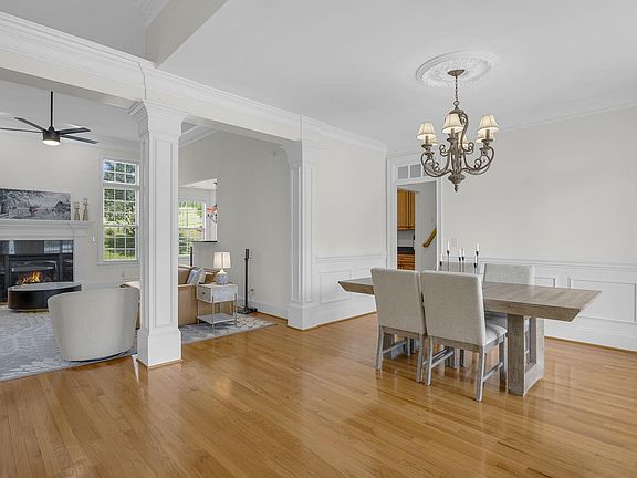 5th image of 111 Elevation Ct
