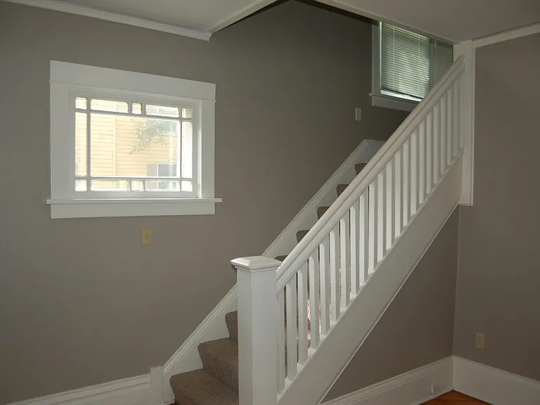 909 N Governor St — Photo 5