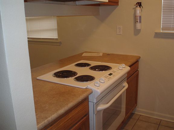 5th image of 2600 Harvard Ave APT D