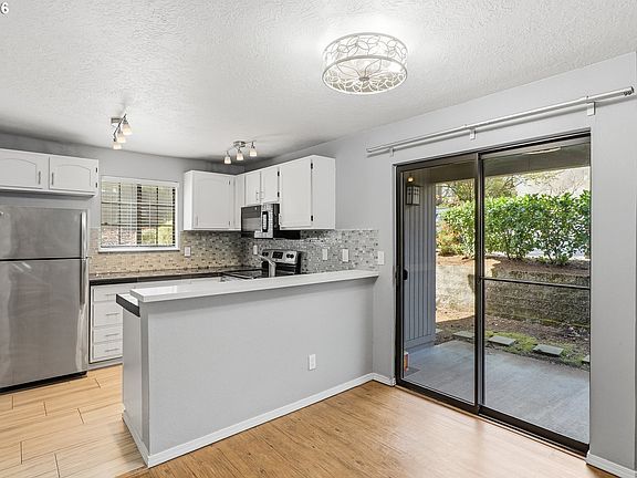 3rd image of 4000 Carman Dr #71