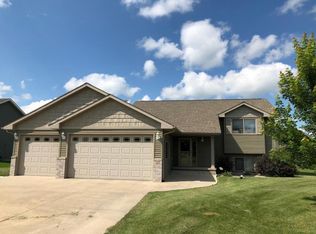 205 10th St SE, Freeport, MN 56331