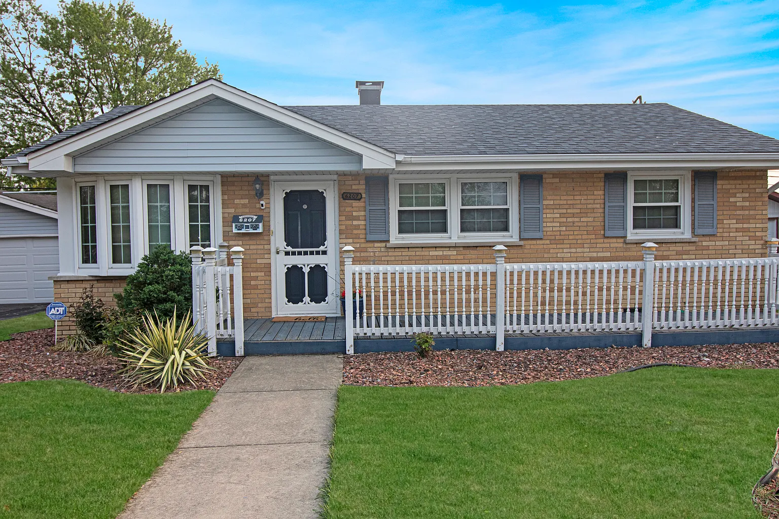 6207 Birmingham St photo 1