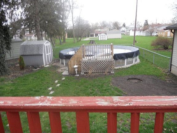 4th image of 1012 S Sandusky Ave