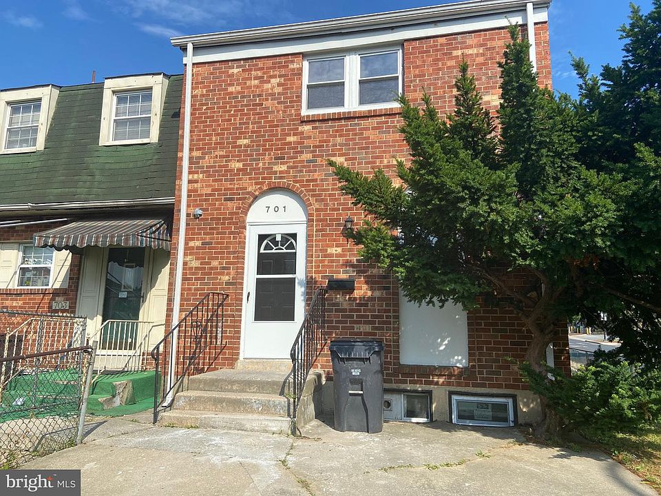 1st image of 701 W 2nd St