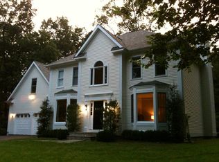 135 1/2 E Rocks Rd, Norwalk, CT 06851