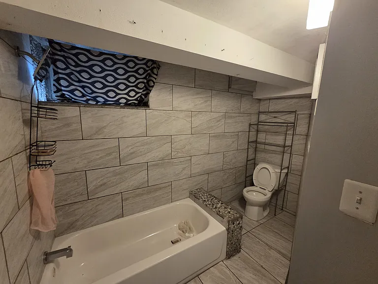 135 Fullerton Ave #5 — Photo 4