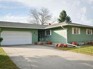 2931 Southgate Dr S, Fargo, ND 58103