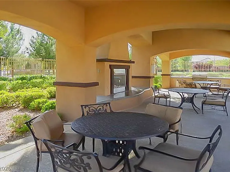 8117 Slate Falls St — Photo 3