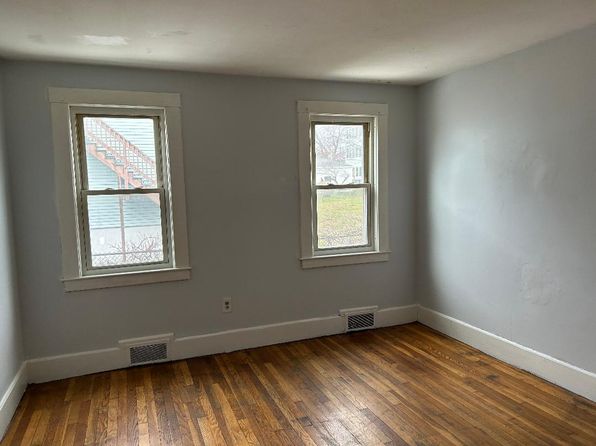 30 Saint John Ave #1